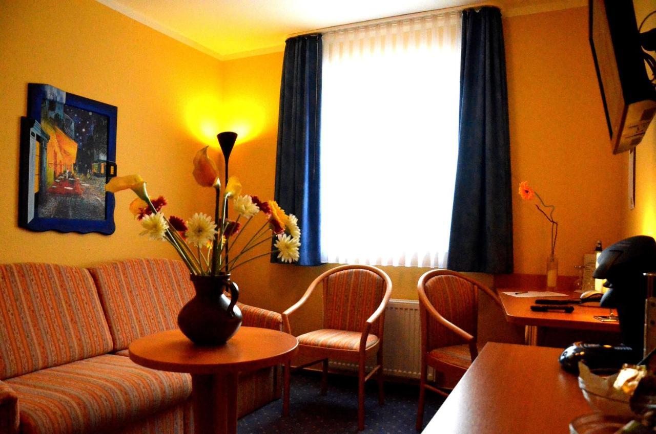 Hotel Am Klieversberg Wolfsburg Ngoại thất bức ảnh