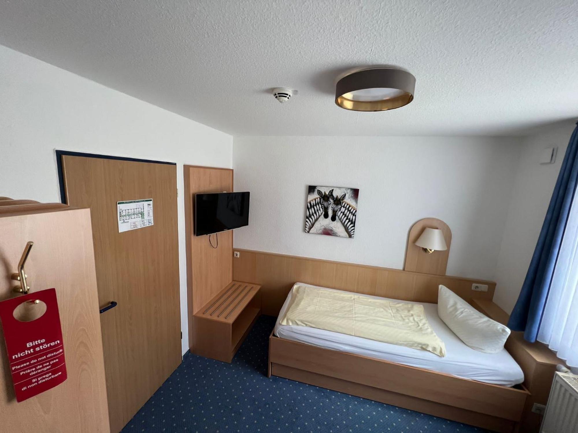 Hotel Am Klieversberg Wolfsburg Ngoại thất bức ảnh